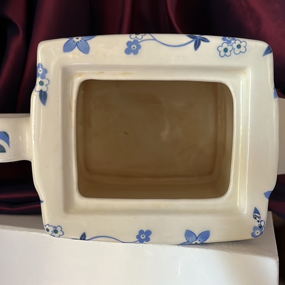 RARE Square Blue and White , Gold Trim Teapot WINDSOR Made in England Vintage - Picture 7 of 8